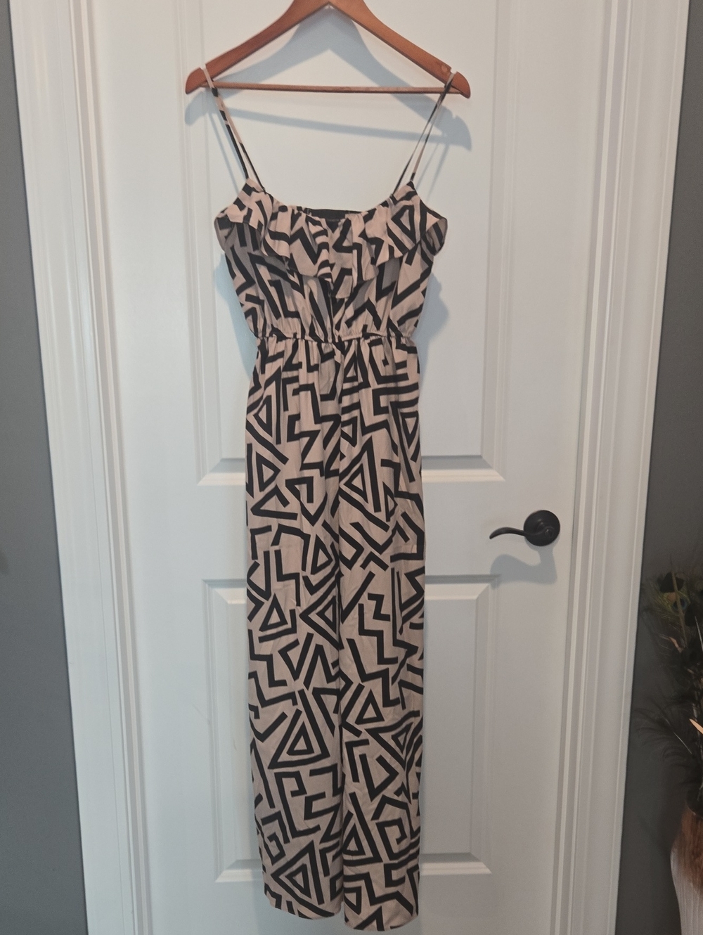Forever 21 Beige and Black Geometric Spaghetti-Strap Maxi Dress